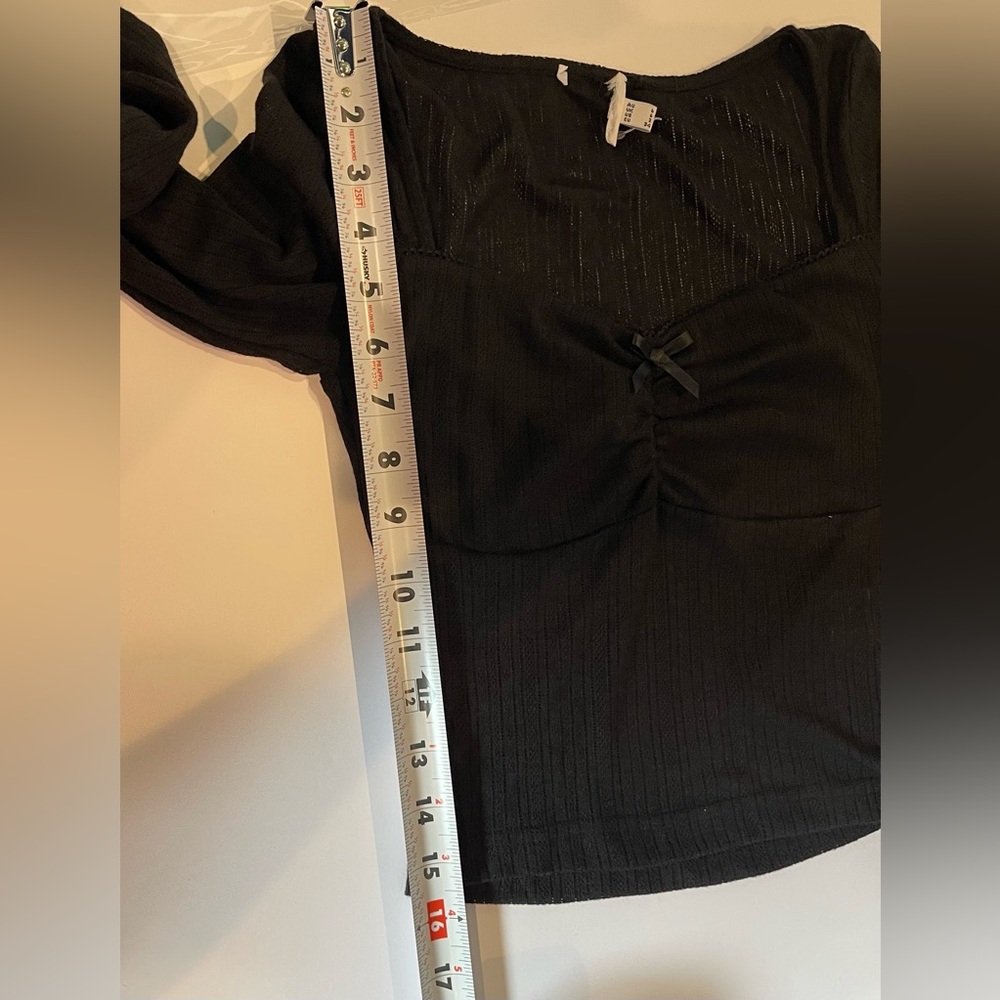 Princess Polly Tari Long Sleeve Cropped Top Black Size 2 NWOT - Picture 8 of 9